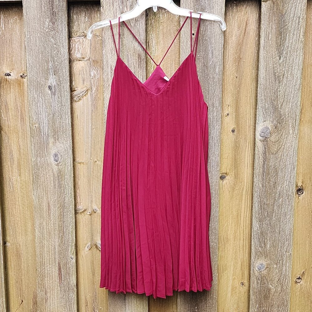 NWT Short pleated dress Large youth/womens